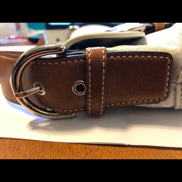 Coach White & Dark Brown Leather Shoulder Bag - Picture 8 of 8